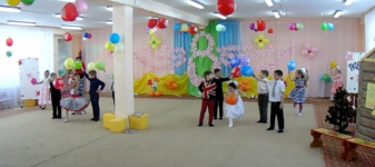 Встречаем наших девочек!